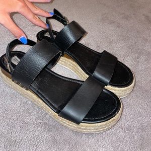 Steven Madden Sandals in black